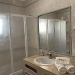 דירה Bayview