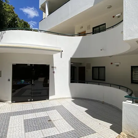 Bayview Apartman *